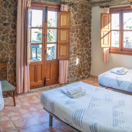Bed & Breakfast Rural Fuente La Teja 3*